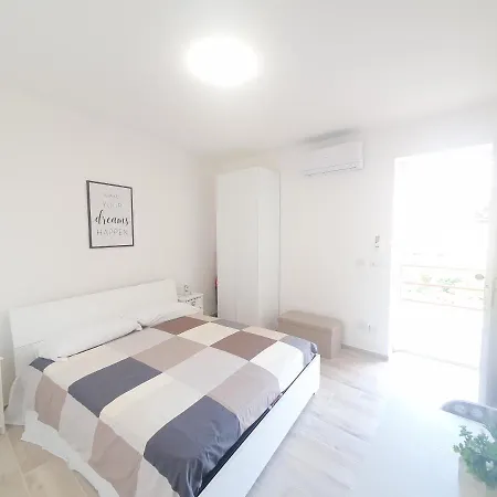 Mini Valentino Apartment *